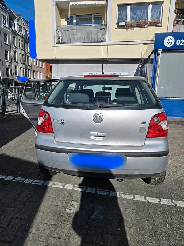 Gebraucht VW Polo 75 PS (55 kW) 2003 Silber Kleinwagen