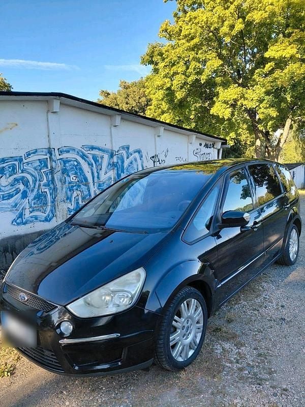 Gebraucht Ford Focus 140 PS (102 kW) 2007 Schwarz Van / Kleinbus