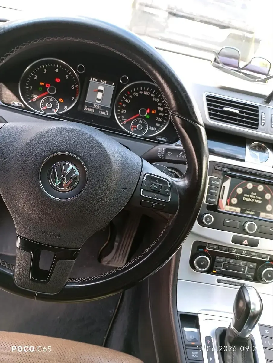 Gebraucht VW Passat Executive 299 PS (219 kW) 2011 Braun Limousine