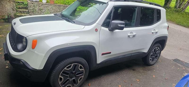 Weiß Gebraucht 2016 Jeep Renegade SUV | 16.000 € (Guter Preis) - Bild 1/4