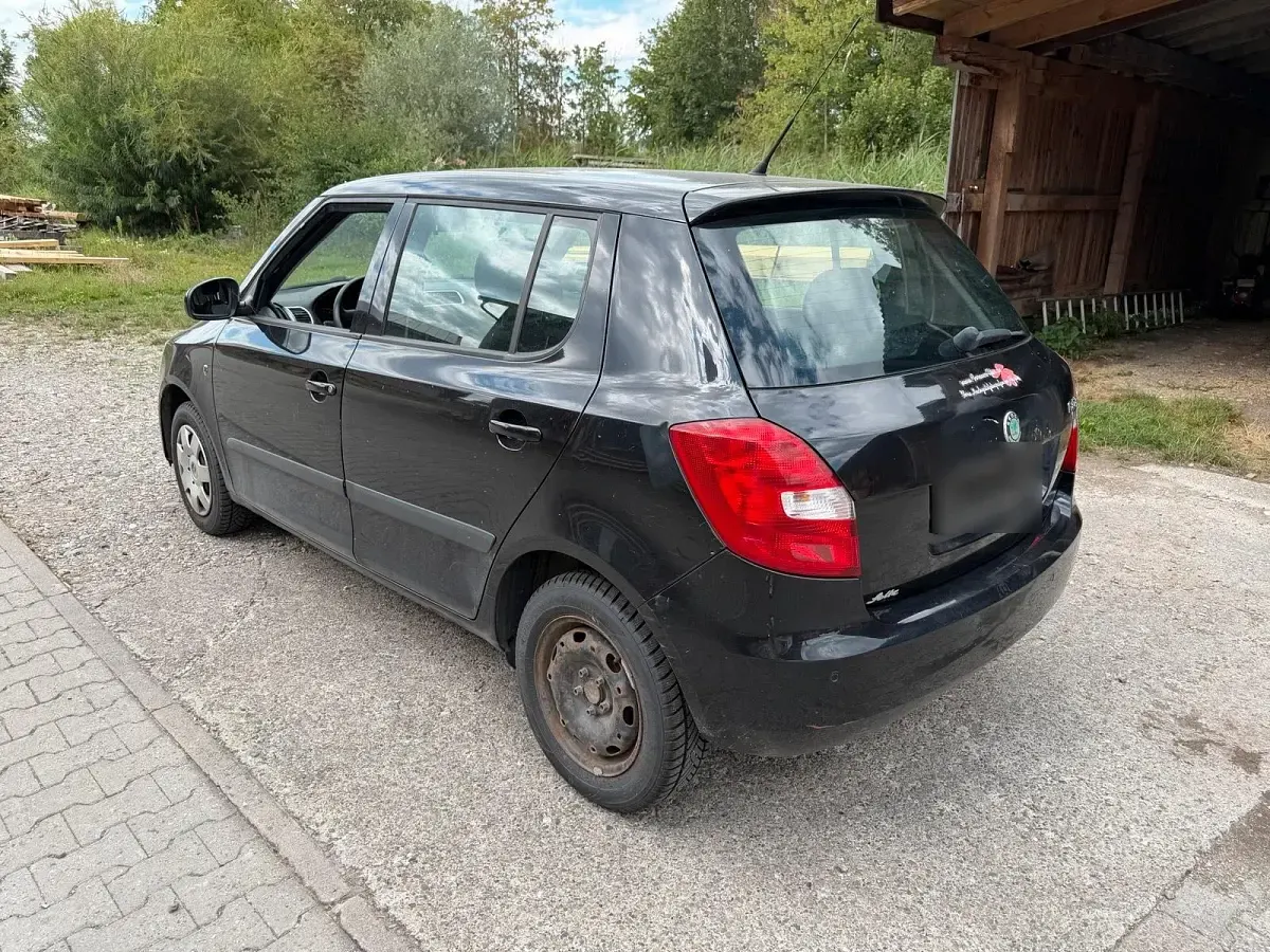 Gebraucht Skoda Fabia 59 PS (43 kW) 2009 Schwarz Kleinwagen