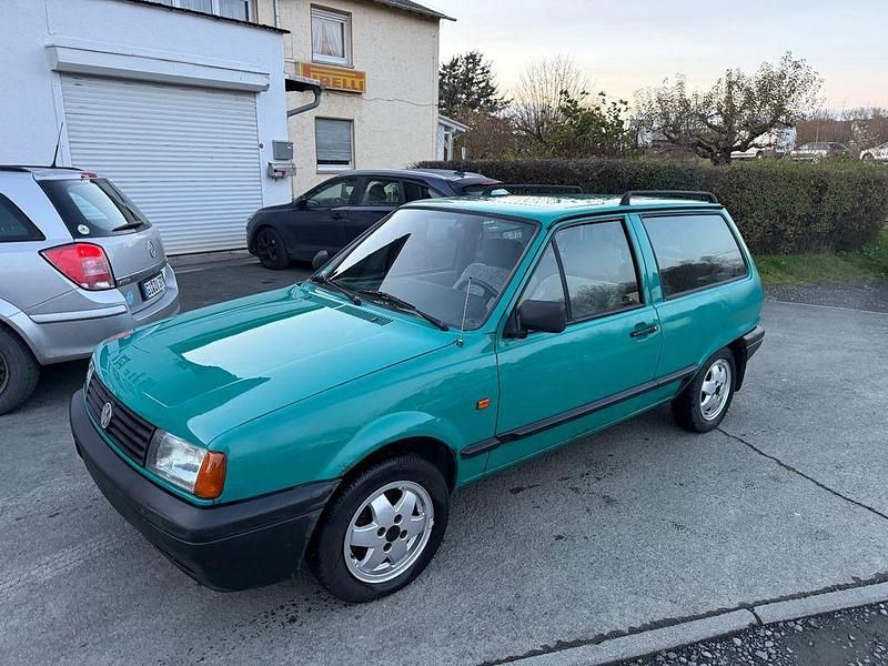 Grün Gebraucht 1994 VW Polo Kombi | 750 € - Bild 1/4