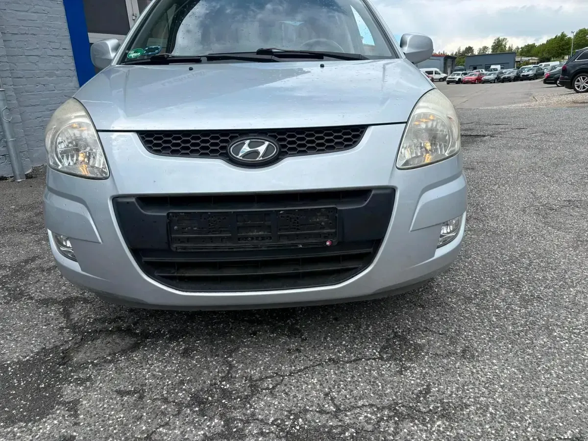 Käytetty Hyundai Matrix 101 HP (74 kW) 2009 Tila-auto