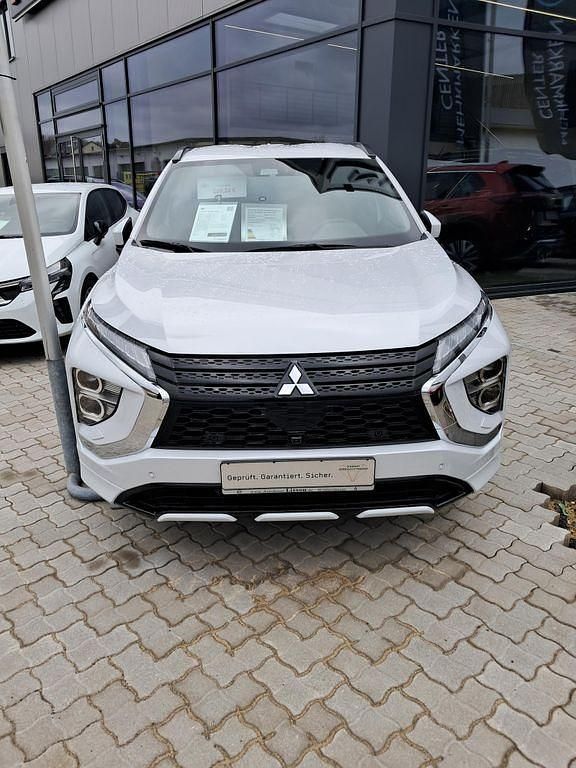 Gebraucht Mitsubishi Eclipse Cross Plus 98 PS (72 kW) 2024 Weiß SUV
