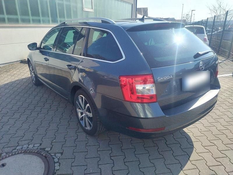 Gebraucht Skoda Octavia 150 PS (110 kW) 2017 Grau Kombi