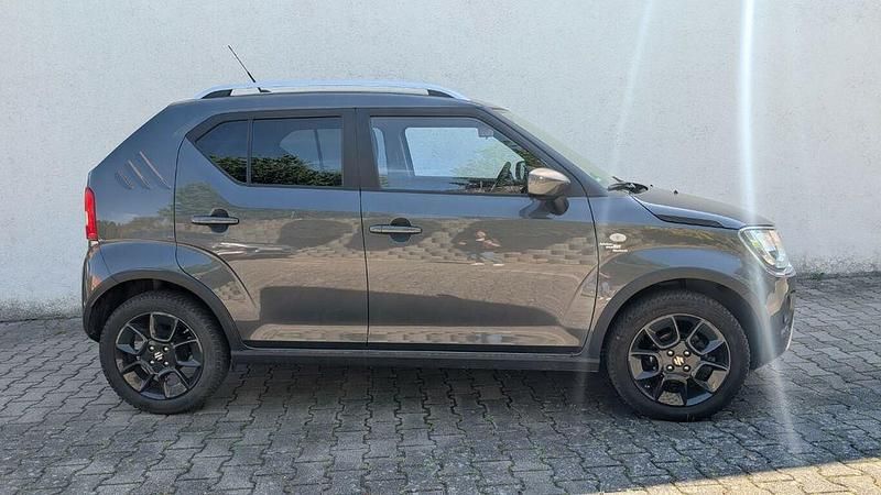 Gebraucht Suzuki Ignis Comfort 83 PS (61 kW) 2023 Grau SUV