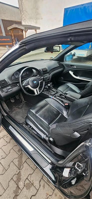 Gebraucht BMW 320 Cabriolet 170 PS (125 kW) 2003 Schwarz Cabrio