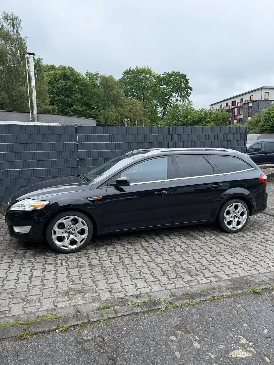 Gebraucht Ford Mondeo Titanium 175 PS (128 kW) 2008 Schwarz Kombi