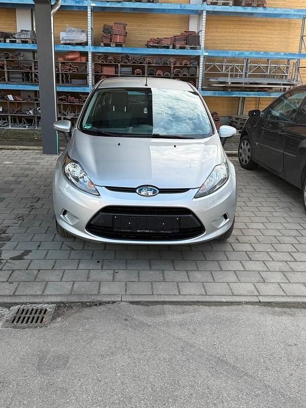 Gebraucht Ford Fiesta 60 PS (44 kW) 2009 Grau Kleinwagen