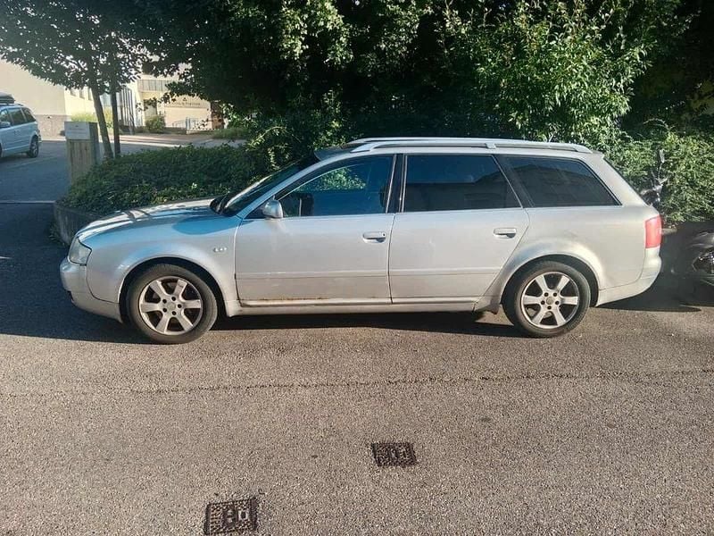 Silber Gebraucht 2003 Audi A6 Kombi | 1.500 € (Guter Preis) - Bild 1/4