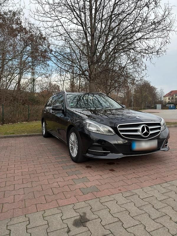 Gebraucht Mercedes E200 136 PS (100 kW) 2016 Schwarz Kombi