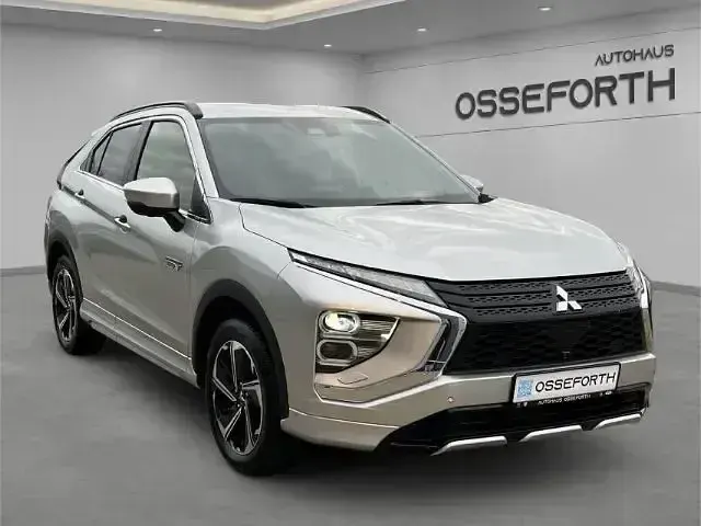 Usata Mitsubishi Eclipse Cross Select 98 CV (72 kW) 2023 Argento SUV