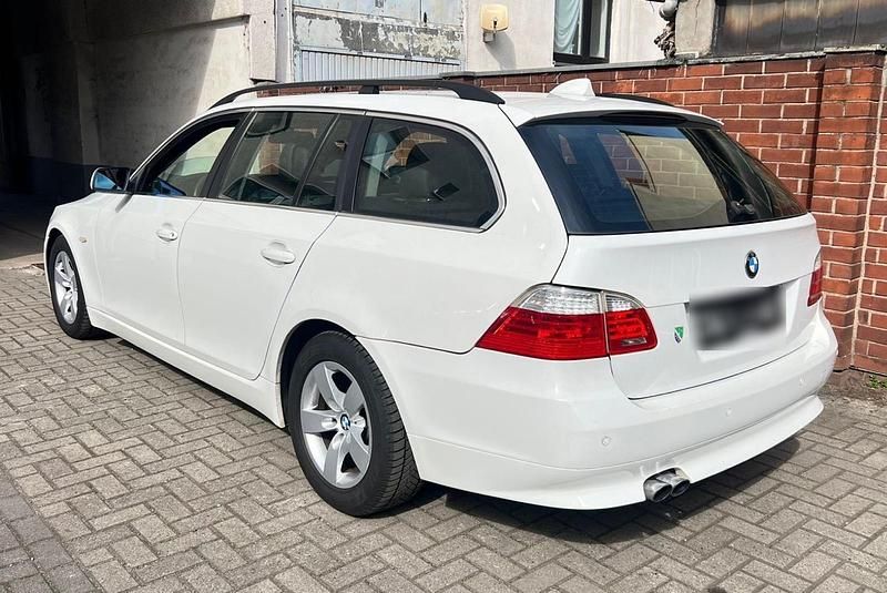 Second-hand BMW 525 197 CP (144 kW) 2007 Alb Break