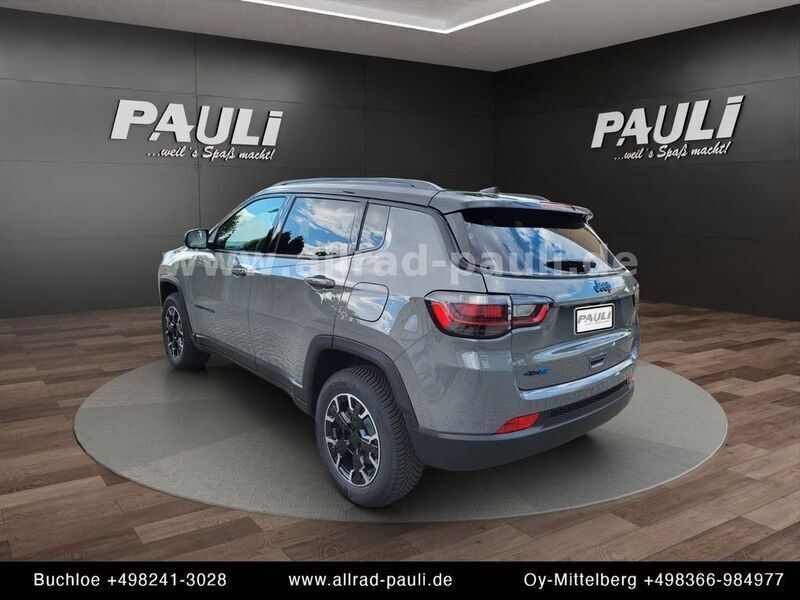 Gebraucht Jeep Compass 241 PS (177 kW) 2024 Grau SUV