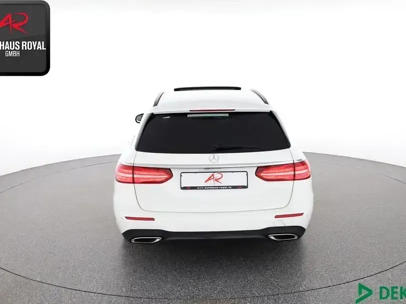 Gebraucht Mercedes E200 AMG 184 PS (135 kW) 2018 Polarweiss Kombi