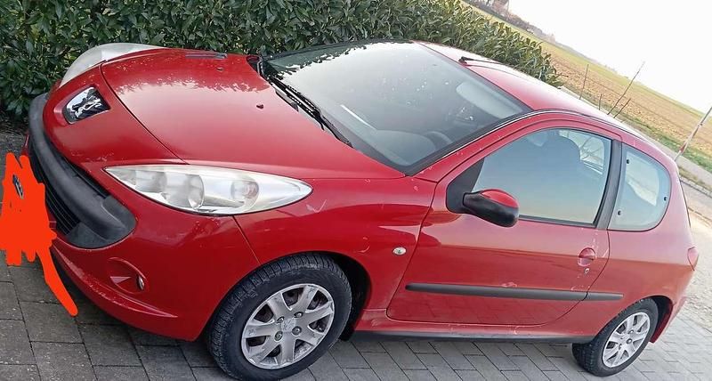 Gebraucht Peugeot 206 60 PS (44 kW) 2009 Rot Limousine