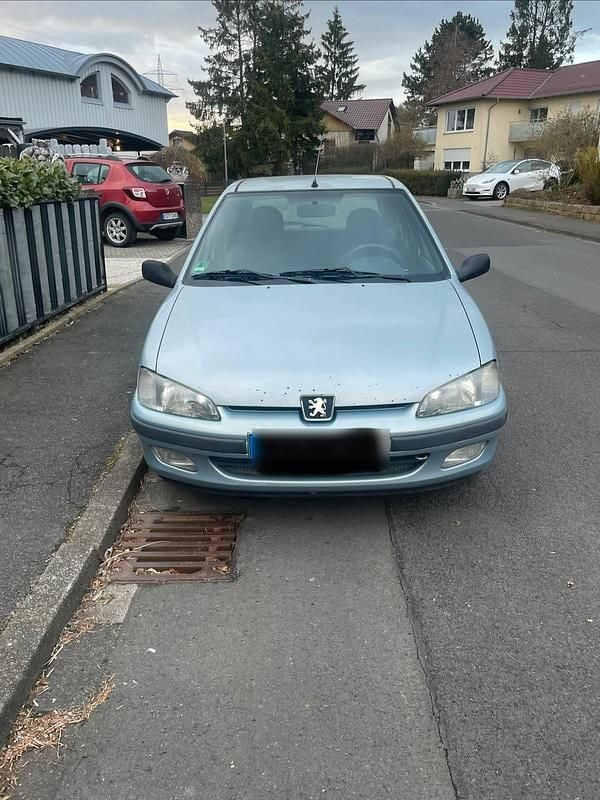 Gebraucht Peugeot 106 60 PS (44 kW) 2001 Silber Kleinwagen