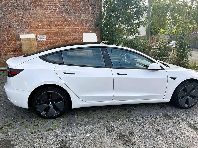 Gebraucht Tesla Model 3 RWD 208 kW (283 PS) 2023 Weiß Limousine
