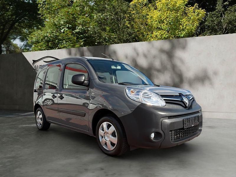 Grau Gebraucht 2016 Renault Kangoo Van / Kleinbus | 17.500 € - Bild 1/4