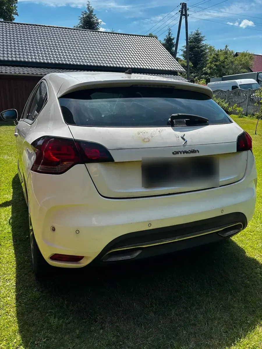 Gebraucht Citroën DS4 Sport Chic 163 PS (119 kW) 2012 Weiß Kleinwagen