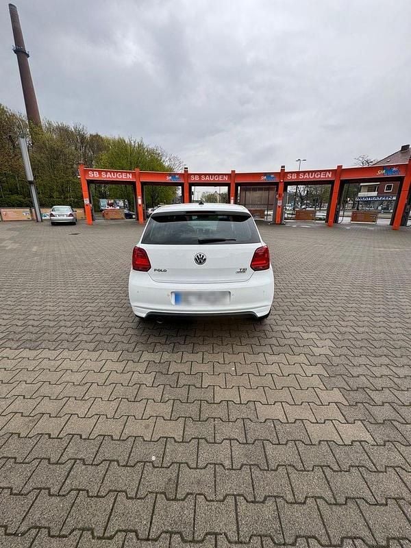 Gebraucht VW Polo R-line 90 PS (66 kW) 2017 Weiß Kleinwagen