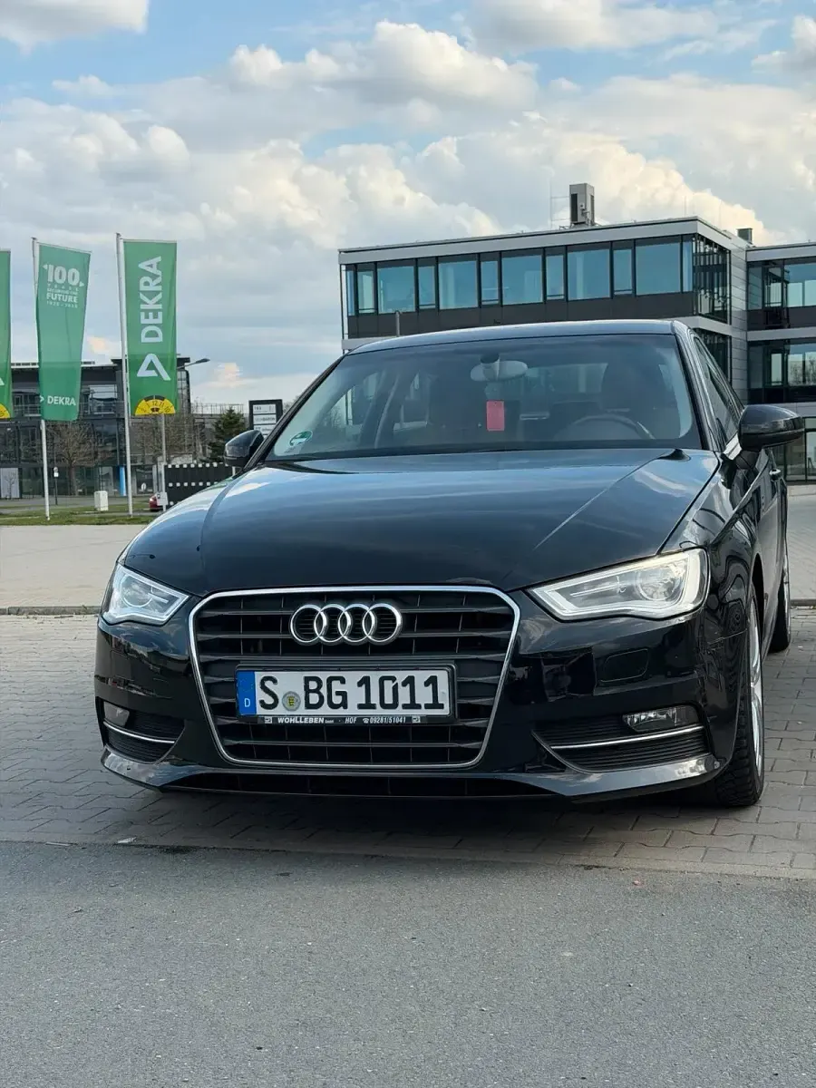 Gebraucht Audi A3 Ambiente 122 PS (89 kW) 2013 Schwarz Coupé