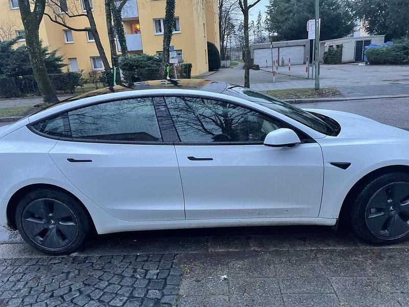 Gebraucht Tesla Model 3 Standard Range Plus 239 kW (325 PS) 2022 Limousine