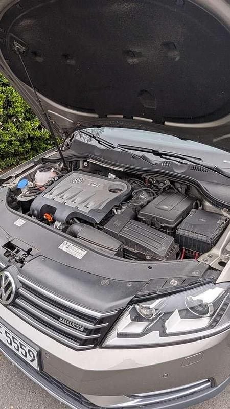 Silber Gebraucht 2012 VW Passat Alltrack Kombi | 14.000 € (Fairer Preis) - Bild 1/4