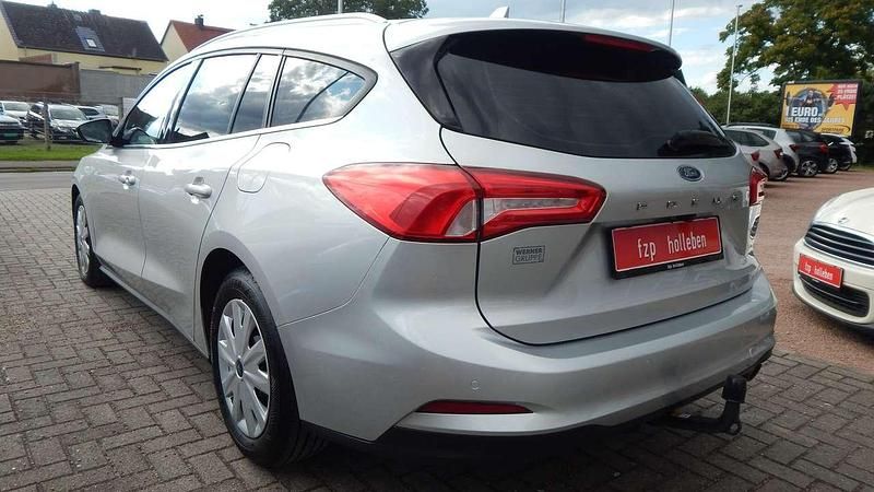 Gebraucht Ford Focus 150 PS (110 kW) 2021 Polarsilber metallic Kombi