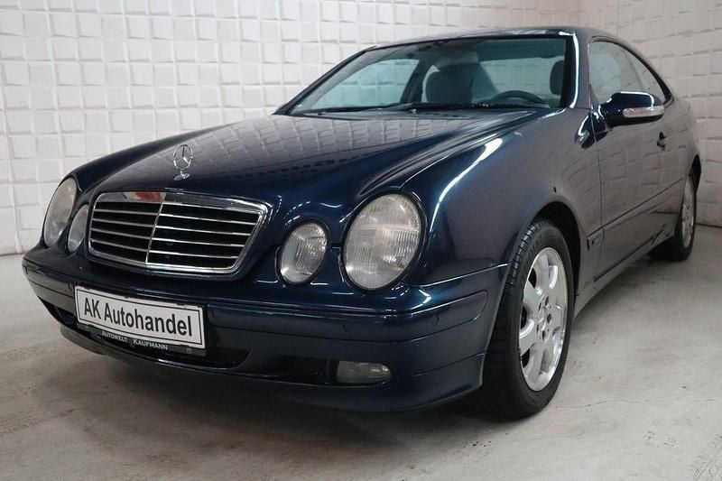 Blau Gebraucht 2000 Mercedes CLK200 Avantgarde Coupé | 2.890 € (Guter Preis) - Bild 1/4
