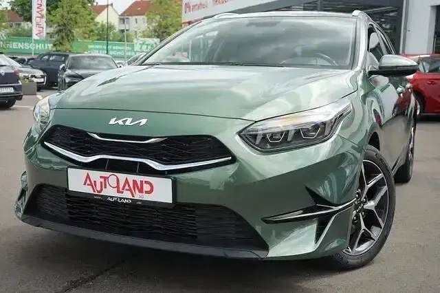 Gebraucht Kia Ceed 160 PS (117 kW) 2023 Andere Kleinwagen
