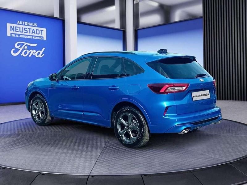 Neu Ford Kuga ST-Line 186 PS (136 kW) 2025 Desert island blue metallic SUV