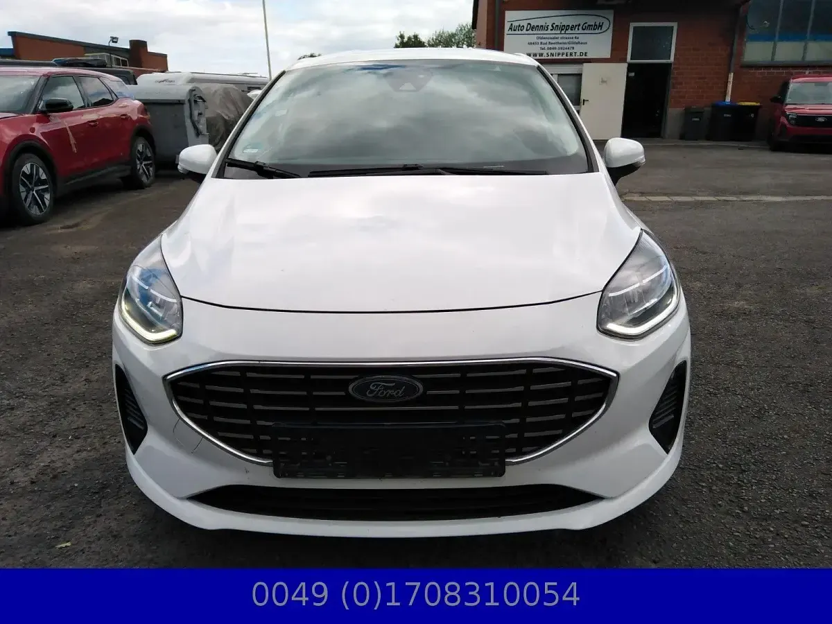 Gebraucht Ford Fiesta Titanium 125 PS (91 kW) 2022 Weiß Kleinwagen