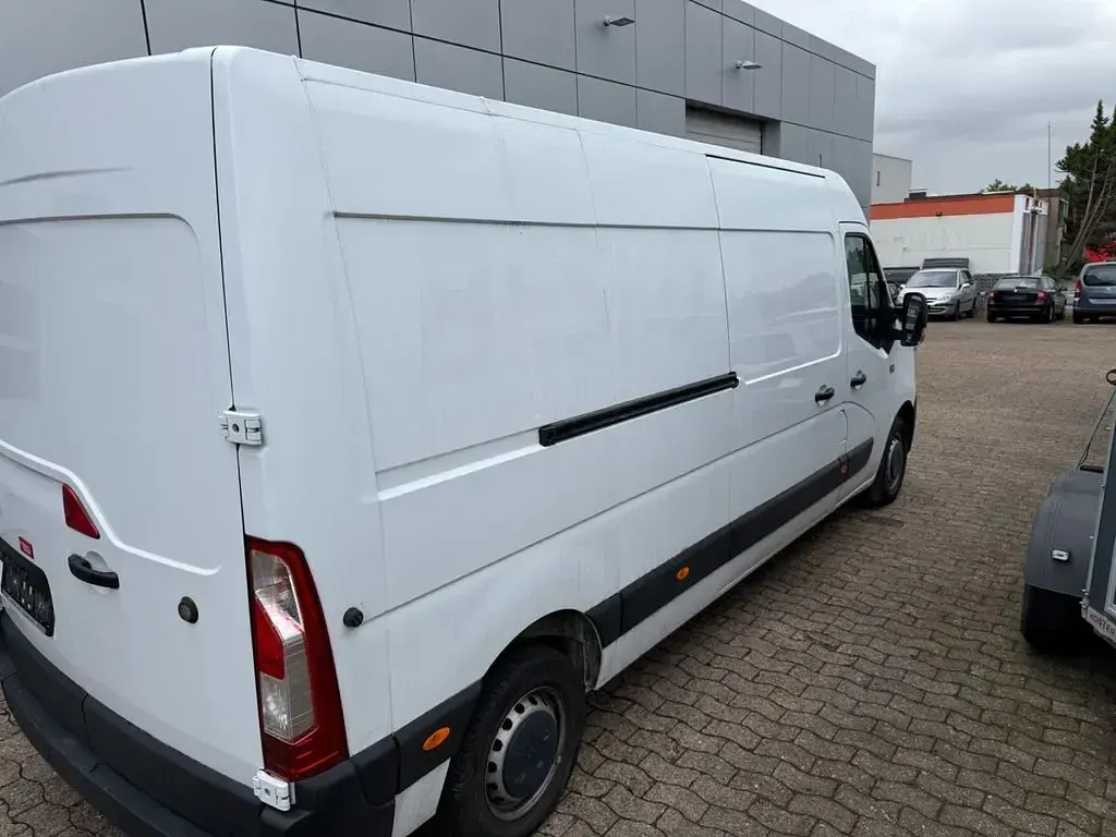 Gebraucht Renault Master 150 PS (110 kW) 2022 Weiß Van / Kleinbus