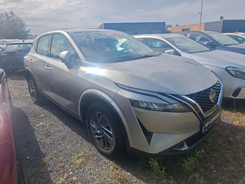 Gebraucht Nissan Qashqai Acenta 140 PS (102 kW) 2022 Silber SUV