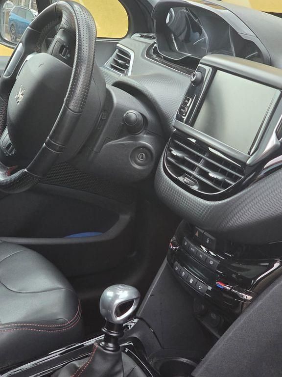 Gebraucht Peugeot 2008 110 PS (80 kW) 2019 Grau SUV