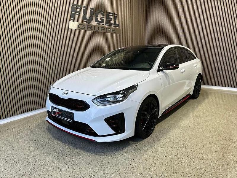 Gebraucht Kia ProCeed GT 204 PS (150 kW) 2020 Deluxeweiss met. Kombi