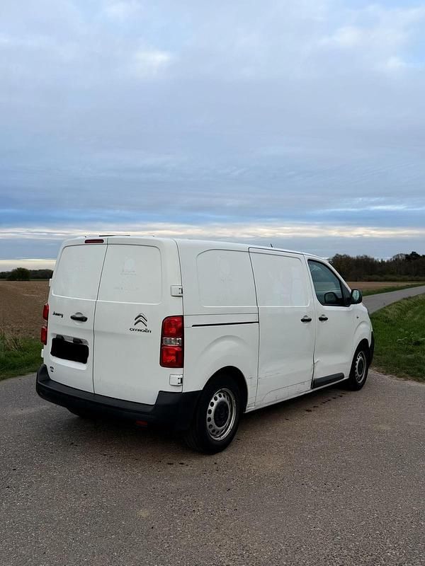 Gebraucht Citroën Jumpy 2019 Weiß Van / Kleinbus