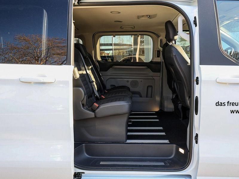 Gebraucht Ford Tourneo Titanium X 232 PS (170 kW) 2025 Weiß Van / Kleinbus