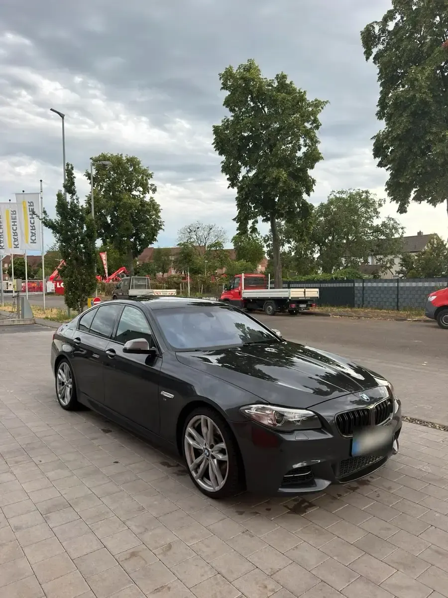 Gebraucht BMW M550 381 PS (280 kW) 2013 Andere farben Limousine