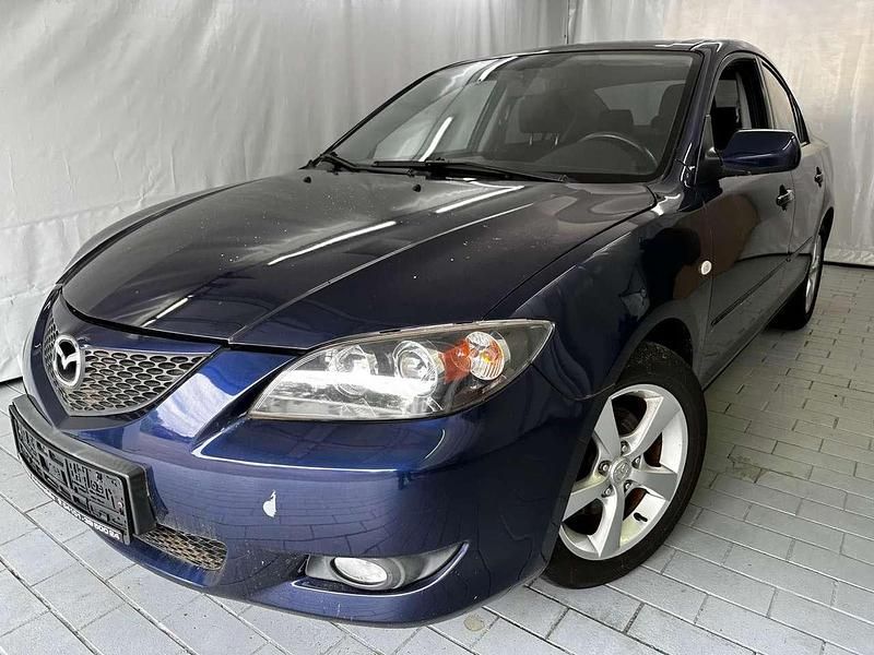 Blau Gebraucht 2004 Mazda 3 Exclusive Limousine | 2.990 € (Fairer Preis) - Bild 1/4