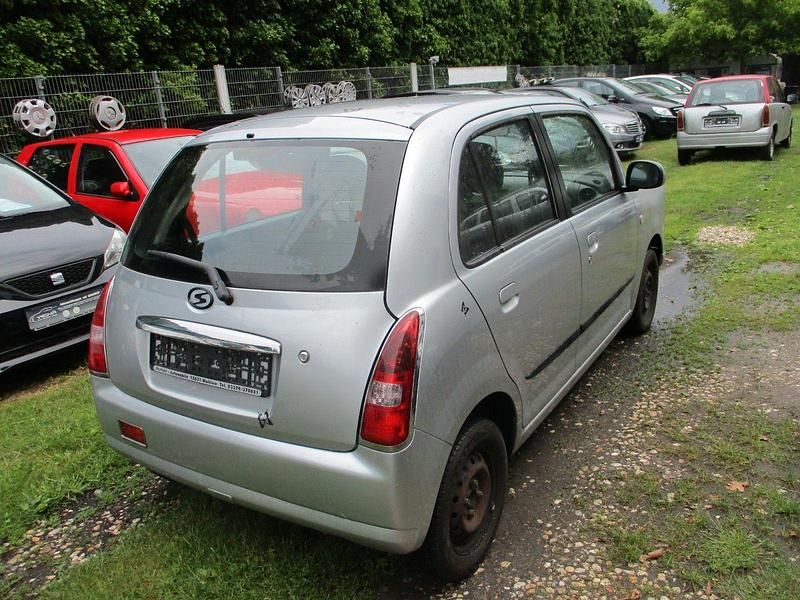 Gebraucht Daihatsu Trevis 58 PS (42 kW) 2007 Silber Kleinwagen