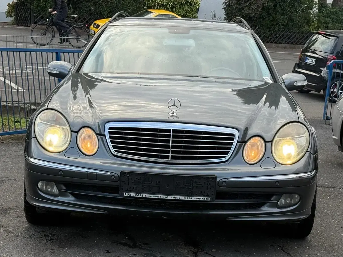 Gebraucht Mercedes E280 190 PS (139 kW) 2005 Grau Kombi
