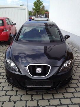 Schwarz metallic Gebraucht 2008 Seat Leon Comfort Limousine | 11.000 € - Bild 1/4