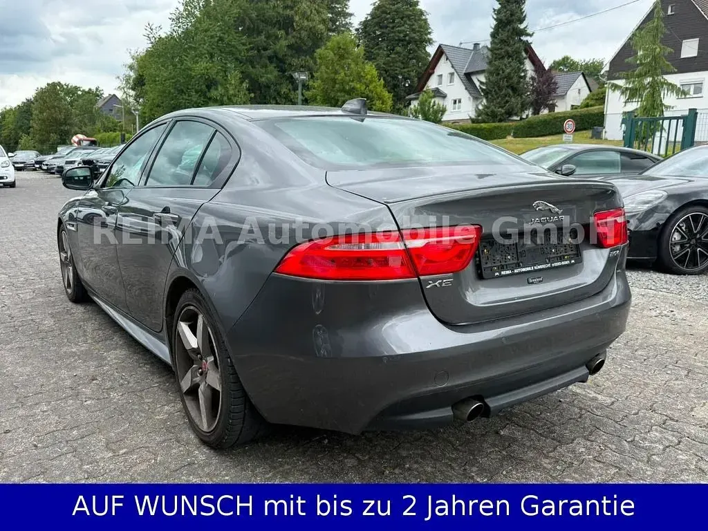 Gebraucht Jaguar XE R-Sport 200 PS (147 kW) 2018 Corris grey Limousine
