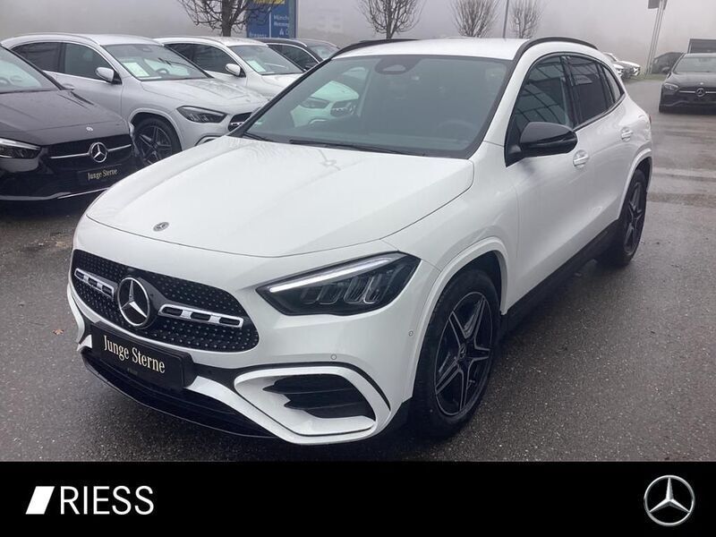 Weiss Gebraucht 2024 Mercedes GLA200 Night SUV | 38.450 € (Fairer Preis) - Bild 1/4