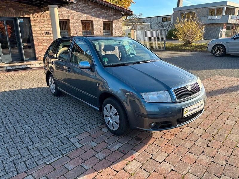 Grau Gebraucht 2006 Skoda Fabia Ambiente Kombi | 1.690 € (Fairer Preis) - Bild 1/4