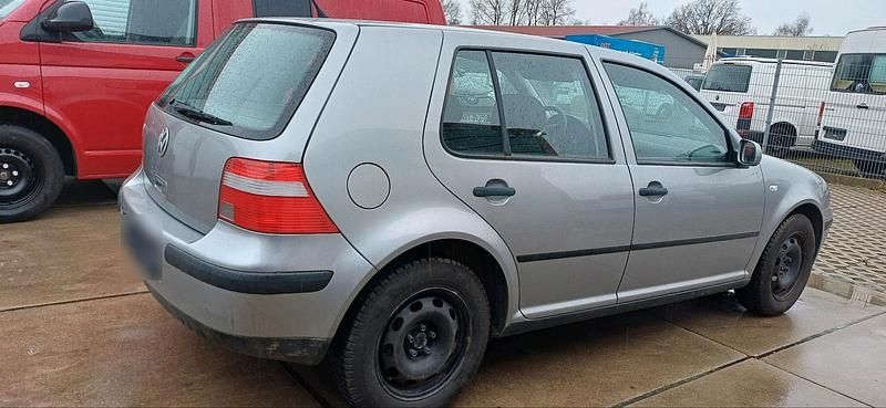 Gebraucht VW Golf IV 75 PS (55 kW) 2003 Limousine