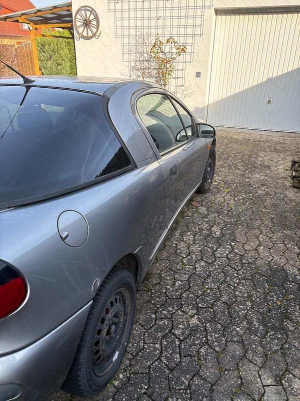 Gebraucht Opel Tigra 90 PS (66 kW) 1995 Silber Coupé