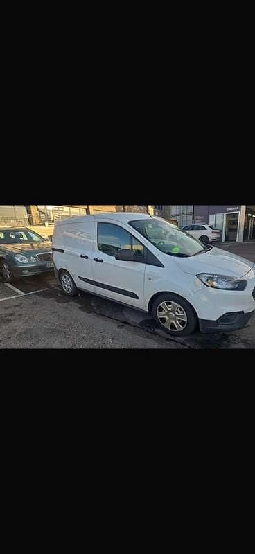 Gebraucht Ford Transit Sport 101 PS (74 kW) 2020 Van